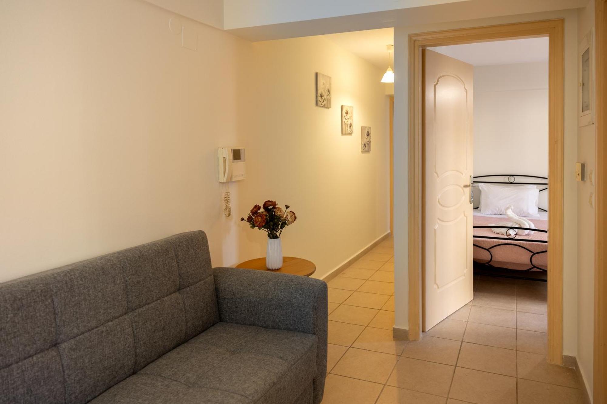 Pavlos Apartments Argostoli  Bagian luar foto